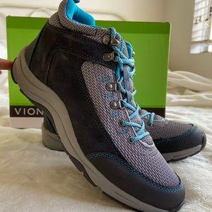 SOLD Vionic Cypress Boot